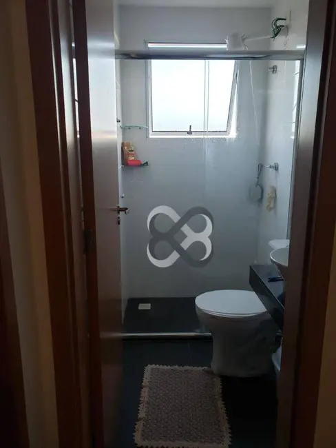 Foto 10 de Apartamento com 2 quartos à venda, 45m2 em Londrina - PR