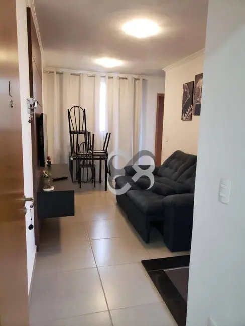 Foto 3 de Apartamento com 2 quartos à venda, 45m2 em Londrina - PR