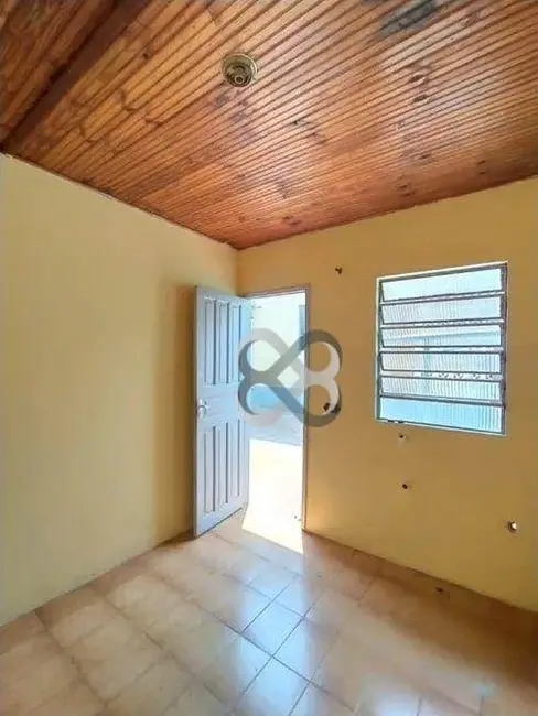 Casa com 2 quartos à venda, 200m2 em Conjunto Semiramis Barros Braga, Londrina - PR - imagem 5 Foto 5 de Casa com 2 quartos à venda, 200m2 em Conjunto Semiramis Barros Braga, Londrina - PR