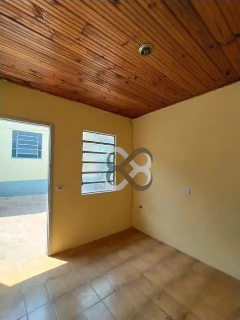 Casa com 2 quartos à venda, 200m2 em Conjunto Semiramis Barros Braga, Londrina - PR - imagem 6 Foto 6 de Casa com 2 quartos à venda, 200m2 em Conjunto Semiramis Barros Braga, Londrina - PR