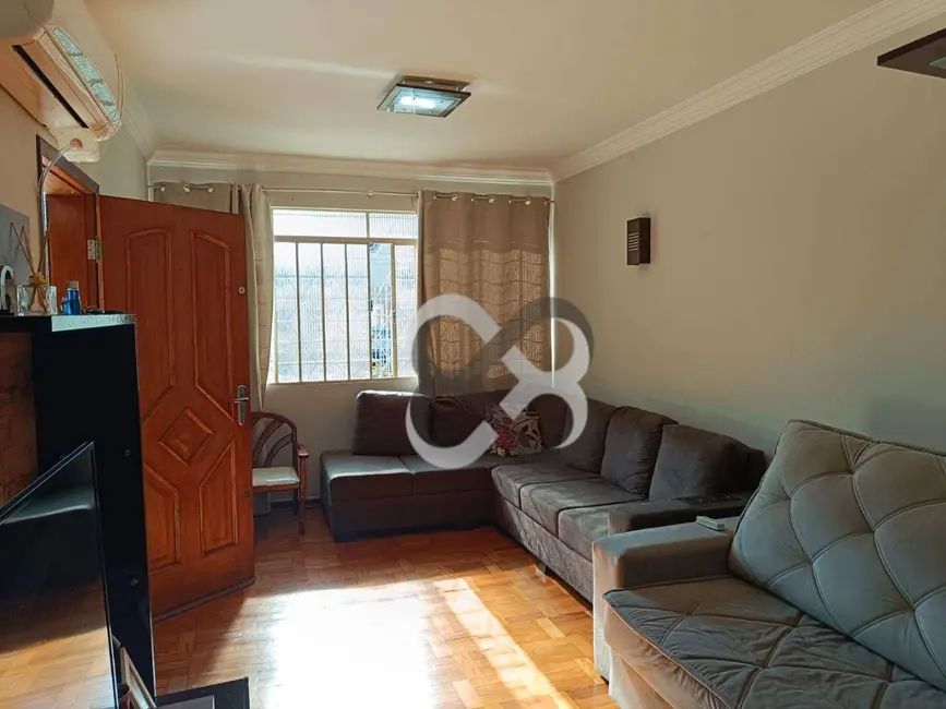 Casa com 4 quartos à venda, 300m2 em Cambará, Londrina - PR - imagem 6 Foto 6 de Casa com 4 quartos à venda, 300m2 em Cambará, Londrina - PR