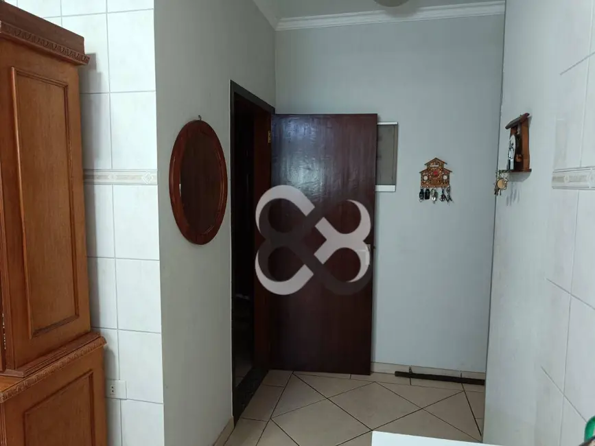 Casa com 4 quartos à venda, 300m2 em Cambará, Londrina - PR - imagem 2 Foto 2 de Casa com 4 quartos à venda, 300m2 em Cambará, Londrina - PR