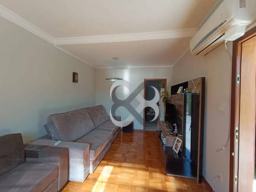 Casa com 4 quartos à venda, 300m2 em Cambará, Londrina - PR - imagem 7 Foto 7 de Casa com 4 quartos à venda, 300m2 em Cambará, Londrina - PR