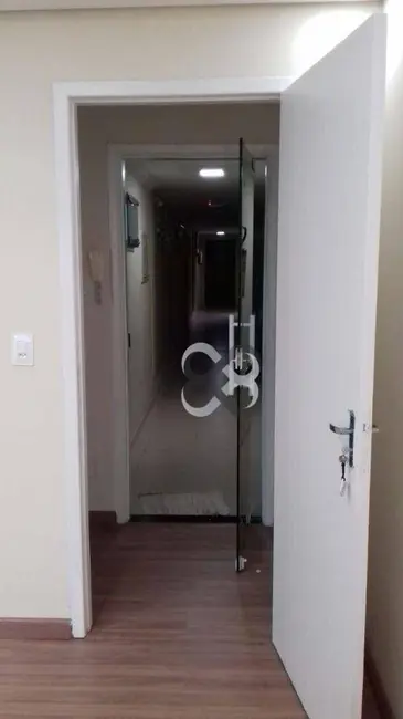 Sala Comercial à venda e para alugar, 66m2 em Centro, Londrina - PR - imagem 9 Foto 9 de Sala Comercial à venda e para alugar, 66m2 em Centro, Londrina - PR