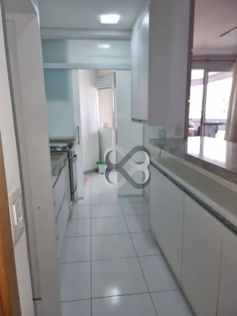 Foto 8 de Apartamento com 3 quartos à venda, 110m2 em Londrina - PR