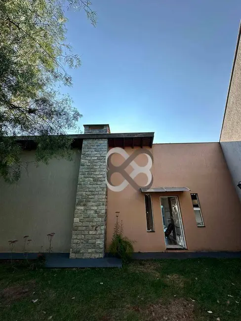 Foto 2 de Casa de Condomínio com 3 quartos à venda, 1500m2 em Cambe - PR