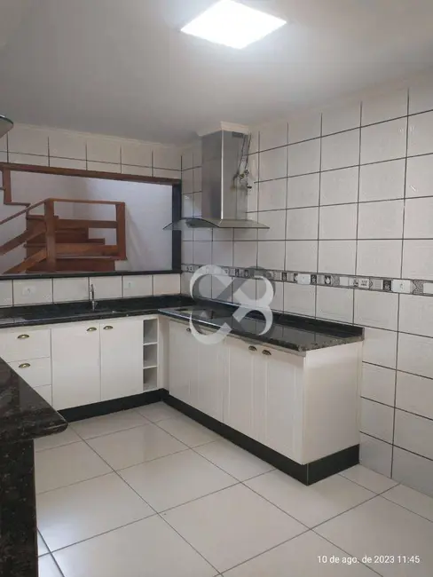 Casa com 3 quartos à venda e para alugar, 200m2 em Conjunto Habitacional Alexandre Urbanas, Londrina - PR - imagem 7 Foto 7 de Casa com 3 quartos à venda e para alugar, 200m2 em Conjunto Habitacional Alexandre Urbanas, Londrina - PR
