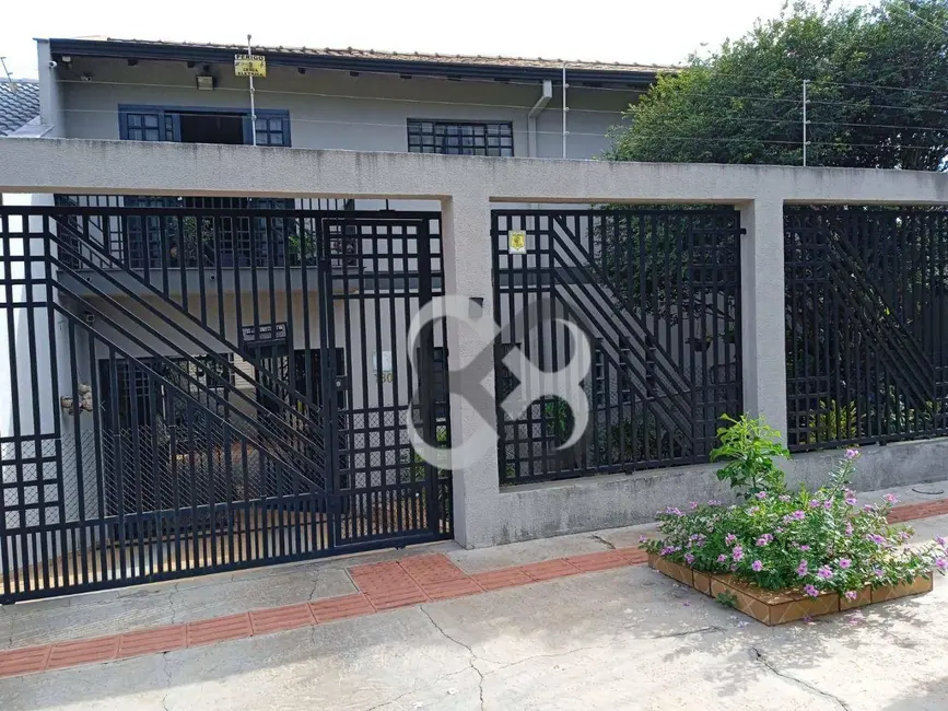 Casa com 4 quartos à venda, 201m2 em Conjunto Habitacional Milton Gavetti, Londrina - PR - imagem 3 Foto 3 de Casa com 4 quartos à venda, 201m2 em Conjunto Habitacional Milton Gavetti, Londrina - PR
