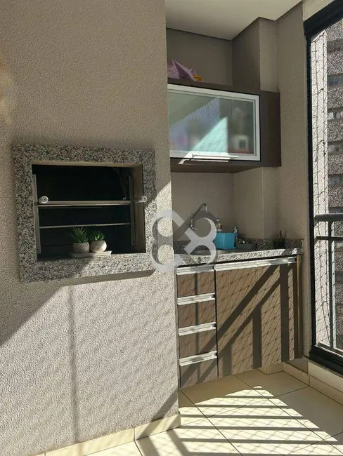Apartamento com 3 quartos à venda, 150m2 em Centro, Londrina - PR - imagem 7 Foto 7 de Apartamento com 3 quartos à venda, 150m2 em Centro, Londrina - PR