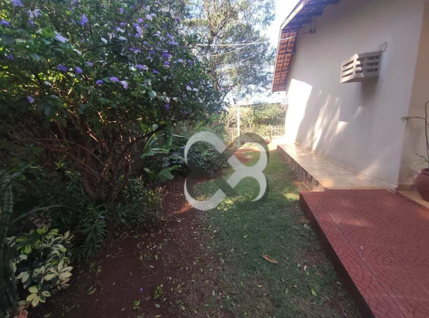 Foto 2 de Casa com 5 quartos à venda, 1342m2 em Waldemar Hauer, Londrina - PR