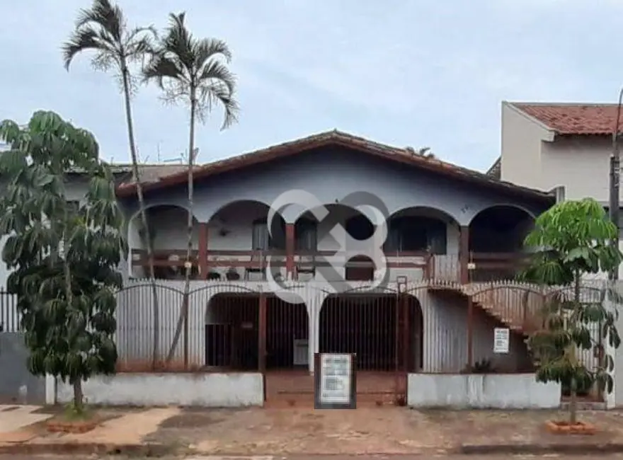 Casa com 3 quartos à venda, 342m2 em Jardim Presidente, Londrina - PR - imagem 1 Foto 1 de Casa com 3 quartos à venda, 342m2 em Jardim Presidente, Londrina - PR