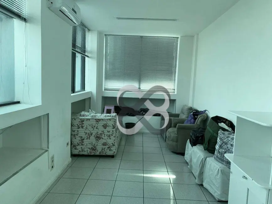 Sala Comercial à venda, 32m2 em Centro, Londrina - PR - imagem 9 Foto 9 de Sala Comercial à venda, 32m2 em Centro, Londrina - PR