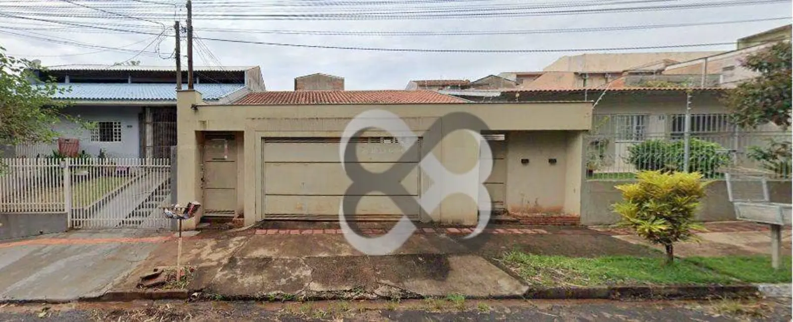 Casa com 4 quartos à venda, 325m2 em Londrina - PR - imagem 2 Foto 2 de Casa com 4 quartos à venda, 325m2 em Londrina - PR