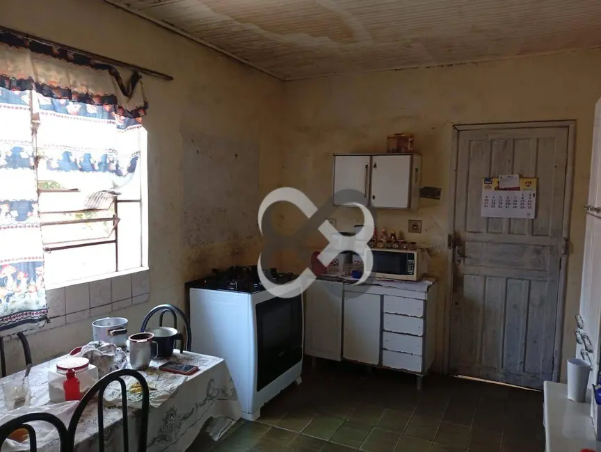 Casa com 2 quartos à venda, 298m2 em Santa Rita 1, Londrina - PR - imagem 9 Foto 9 de Casa com 2 quartos à venda, 298m2 em Santa Rita 1, Londrina - PR