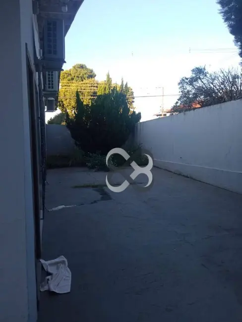 Foto 11 de Casa à venda, 200m2 em Santa Rosa, Londrina - PR