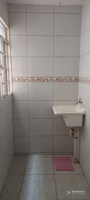 Foto 4 de Apartamento com 3 quartos à venda, 57m2 em Parque Jamaica, Londrina - PR