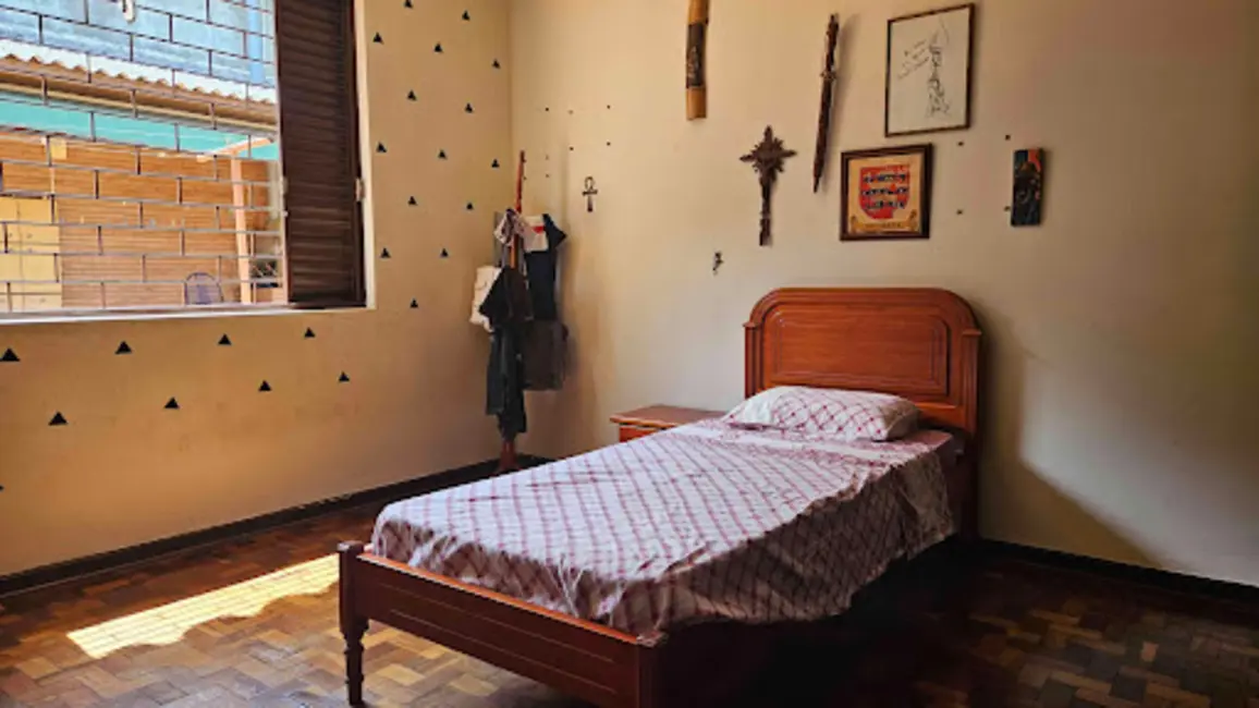 Foto 9 de Casa com 4 quartos à venda, 549m2 em Los Angeles, Londrina - PR