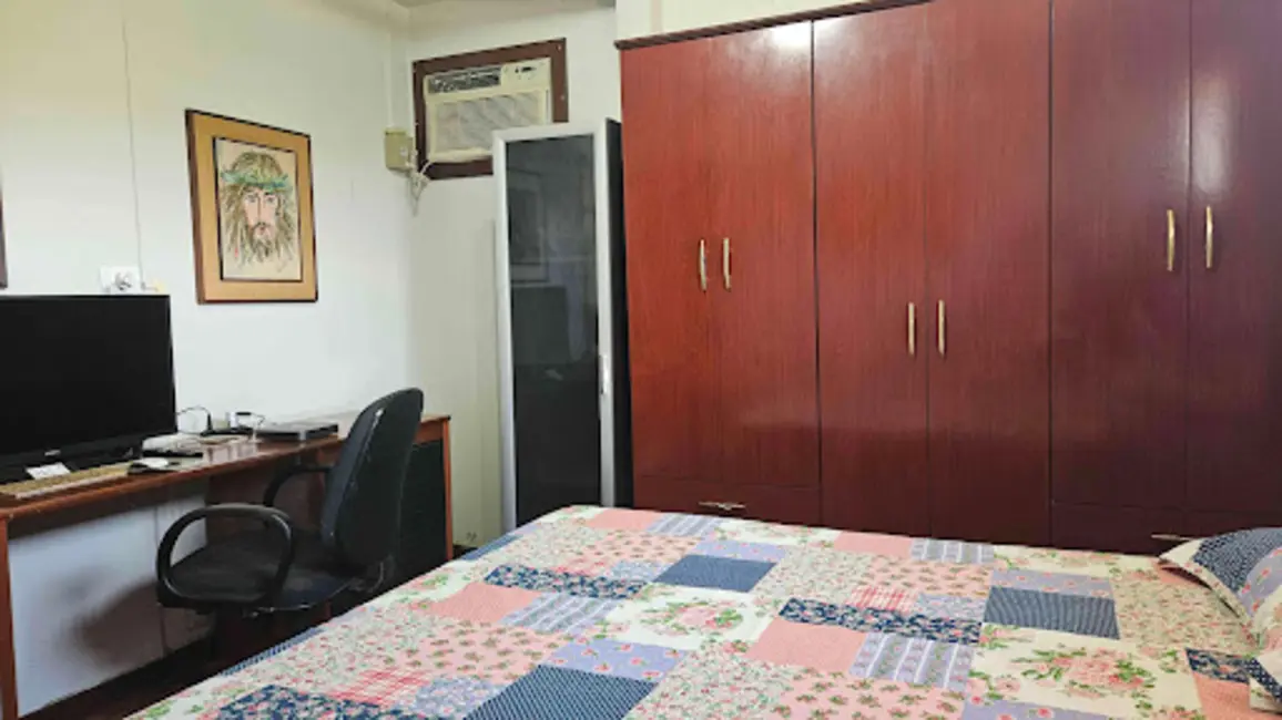 Foto 8 de Casa com 4 quartos à venda, 549m2 em Los Angeles, Londrina - PR