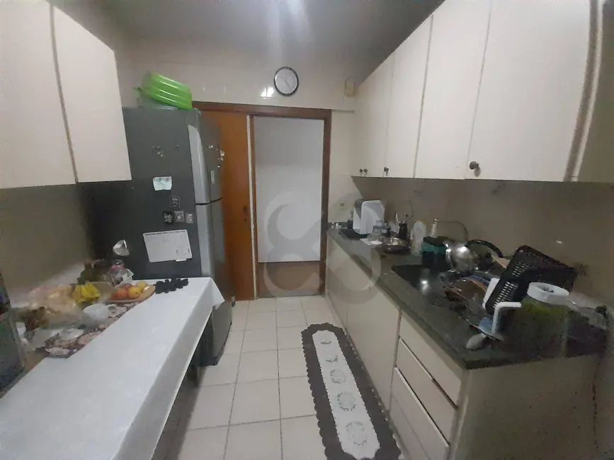 Apartamento com 3 quartos à venda, 110m2 em Centro, Londrina - PR - imagem 7 Foto 7 de Apartamento com 3 quartos à venda, 110m2 em Centro, Londrina - PR