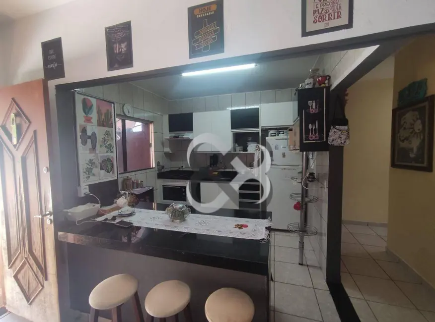 Foto 3 de Casa com 3 quartos à venda, 150m2 em Andes, Londrina - PR