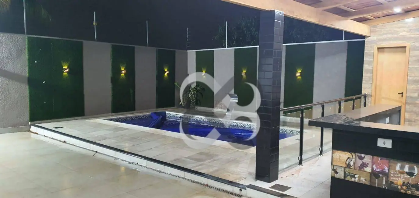 Casa com 3 quartos à venda, 336m2 em Conjunto Habitacional José Garcia Molina, Londrina - PR - imagem 9 Foto 9 de Casa com 3 quartos à venda, 336m2 em Conjunto Habitacional José Garcia Molina, Londrina - PR