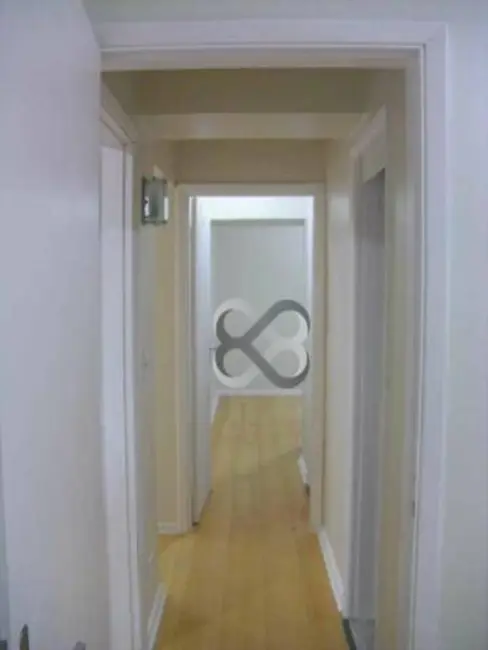 Apartamento com 3 quartos à venda e para alugar, 135m2 em Centro, Londrina - PR - imagem 9 Foto 9 de Apartamento com 3 quartos à venda e para alugar, 135m2 em Centro, Londrina - PR