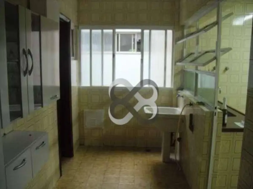 Apartamento com 3 quartos à venda e para alugar, 135m2 em Centro, Londrina - PR - imagem 8 Foto 8 de Apartamento com 3 quartos à venda e para alugar, 135m2 em Centro, Londrina - PR