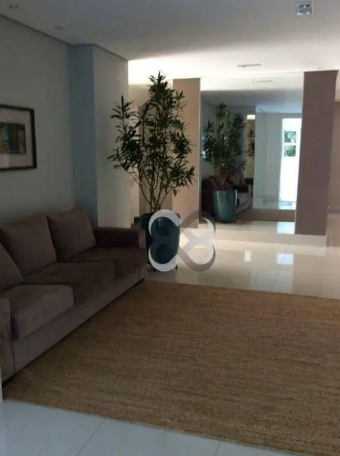 Apartamento com 3 quartos à venda, 126m2 em Petrópolis, Londrina - PR - imagem 4 Foto 4 de Apartamento com 3 quartos à venda, 126m2 em Petrópolis, Londrina - PR