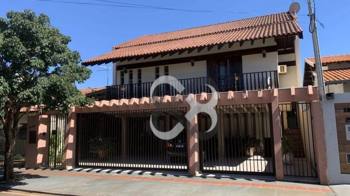 Foto 2 de Sobrado com 4 quartos à venda, 341m2 em Ibipora - PR
