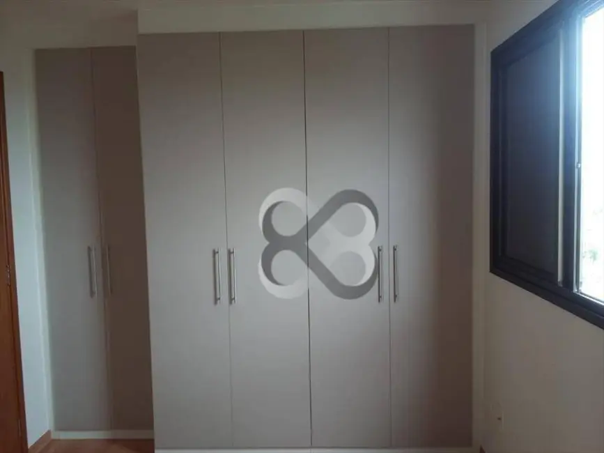 Apartamento com 3 quartos à venda, 115m2 em Centro, Londrina - PR - imagem 6 Foto 6 de Apartamento com 3 quartos à venda, 115m2 em Centro, Londrina - PR