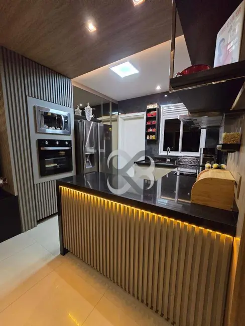 Foto 4 de Apartamento com 3 quartos para alugar, 211m2 em Santa Rosa, Londrina - PR