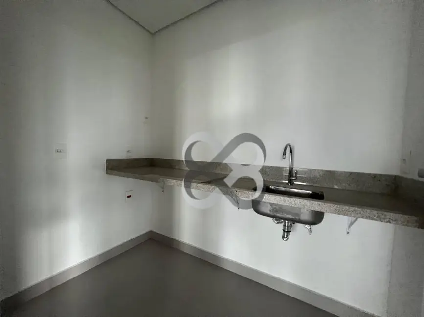 Sala Comercial à venda e para alugar, 300m2 em Bela Suiça, Londrina - PR - imagem 5 Foto 5 de Sala Comercial à venda e para alugar, 300m2 em Bela Suiça, Londrina - PR