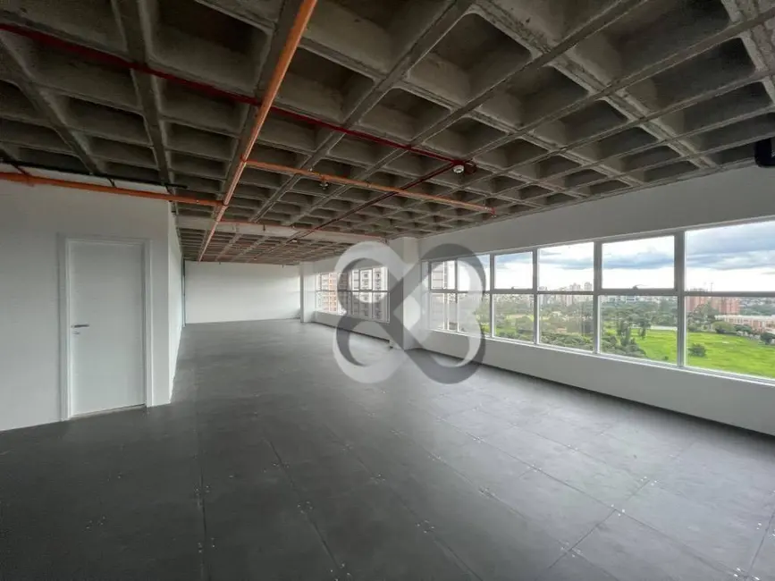 Sala Comercial à venda e para alugar, 300m2 em Bela Suiça, Londrina - PR - imagem 3 Foto 3 de Sala Comercial à venda e para alugar, 300m2 em Bela Suiça, Londrina - PR