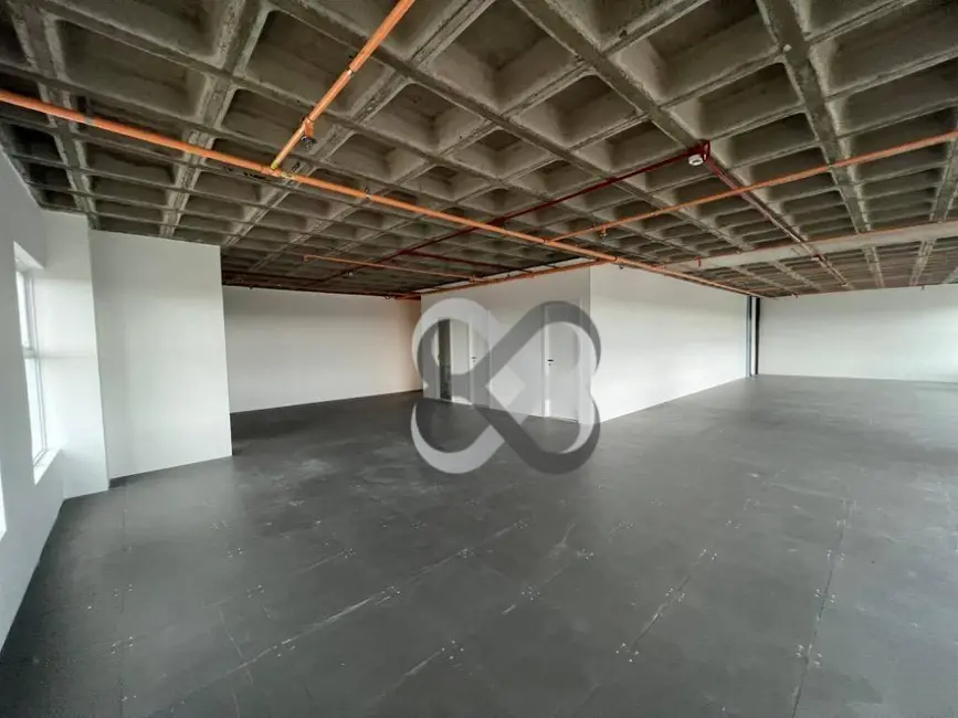 Sala Comercial à venda e para alugar, 300m2 em Bela Suiça, Londrina - PR - imagem 4 Foto 4 de Sala Comercial à venda e para alugar, 300m2 em Bela Suiça, Londrina - PR