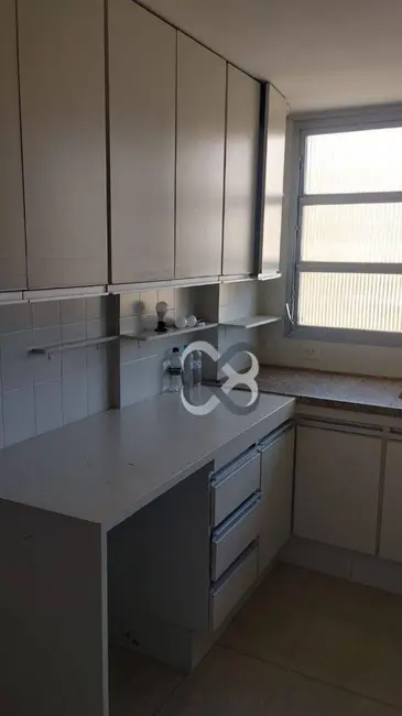 Apartamento com 4 quartos à venda, 152m2 em Centro, Londrina - PR - imagem 5 Foto 5 de Apartamento com 4 quartos à venda, 152m2 em Centro, Londrina - PR