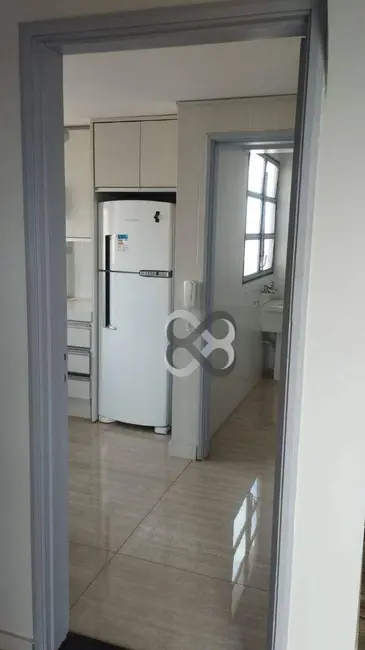 Apartamento com 4 quartos à venda, 152m2 em Centro, Londrina - PR - imagem 6 Foto 6 de Apartamento com 4 quartos à venda, 152m2 em Centro, Londrina - PR