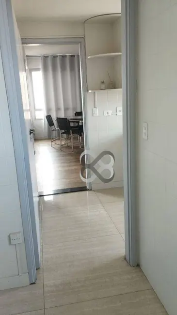 Apartamento com 4 quartos à venda, 152m2 em Centro, Londrina - PR - imagem 7 Foto 7 de Apartamento com 4 quartos à venda, 152m2 em Centro, Londrina - PR