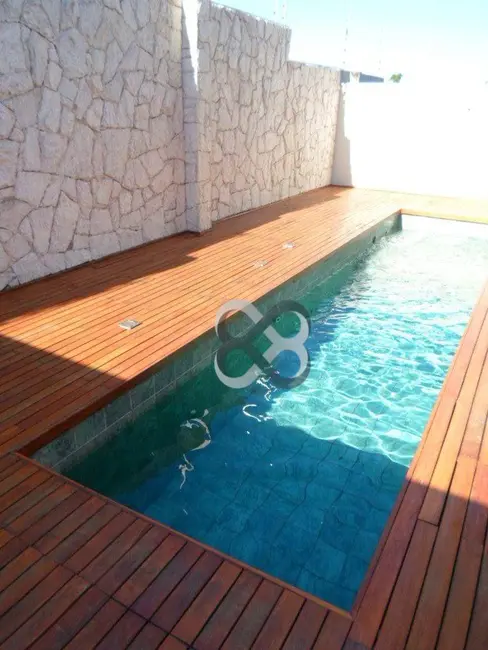 Sobrado com 4 quartos à venda, 251m2 em Conjunto Habitacional Alexandre Urbanas, Londrina - PR - imagem 5 Foto 5 de Sobrado com 4 quartos à venda, 251m2 em Conjunto Habitacional Alexandre Urbanas, Londrina - PR