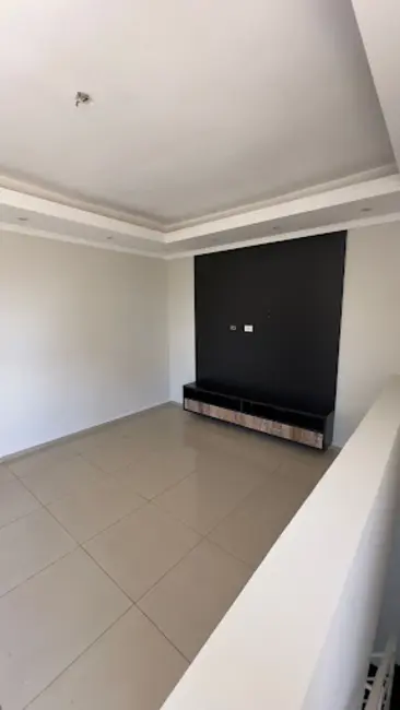 Apartamento com 2 quartos à venda, 131m2 em Vale dos Tucanos, Londrina - PR - imagem 4 Foto 4 de Apartamento com 2 quartos à venda, 131m2 em Vale dos Tucanos, Londrina - PR