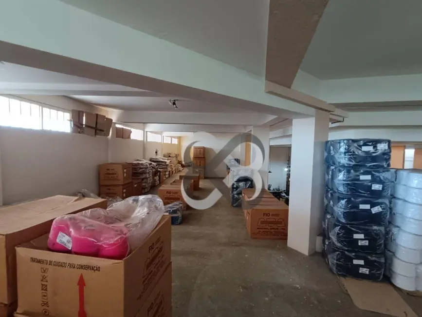 Sala Comercial à venda, 570m2 em Centro, Londrina - PR - imagem 9 Foto 9 de Sala Comercial à venda, 570m2 em Centro, Londrina - PR