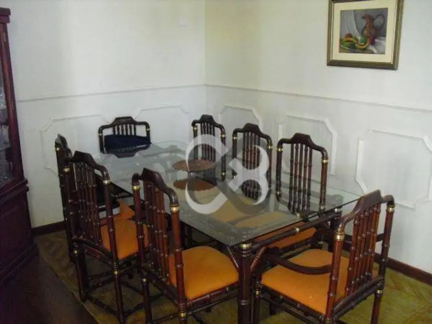 Casa com 3 quartos à venda, 375m2 em Jardim Sumaré, Londrina - PR - imagem 4 Foto 4 de Casa com 3 quartos à venda, 375m2 em Jardim Sumaré, Londrina - PR
