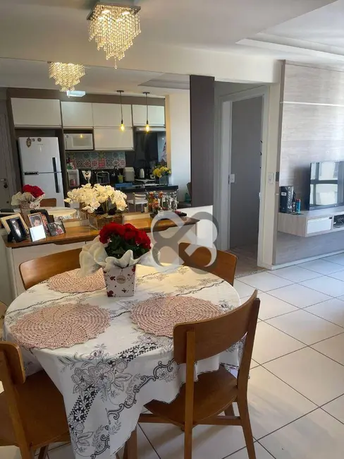 Foto 7 de Apartamento com 2 quartos à venda, 52m2 em Londrina - PR