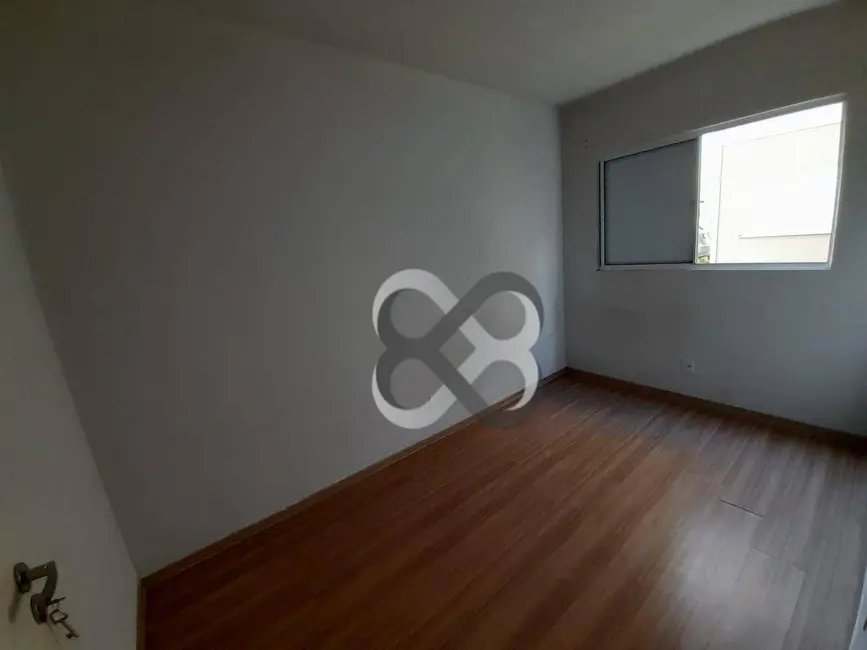 Apartamento com 2 quartos à venda, 60m2 em Conjunto Semiramis Barros Braga, Londrina - PR - imagem 9 Foto 9 de Apartamento com 2 quartos à venda, 60m2 em Conjunto Semiramis Barros Braga, Londrina - PR