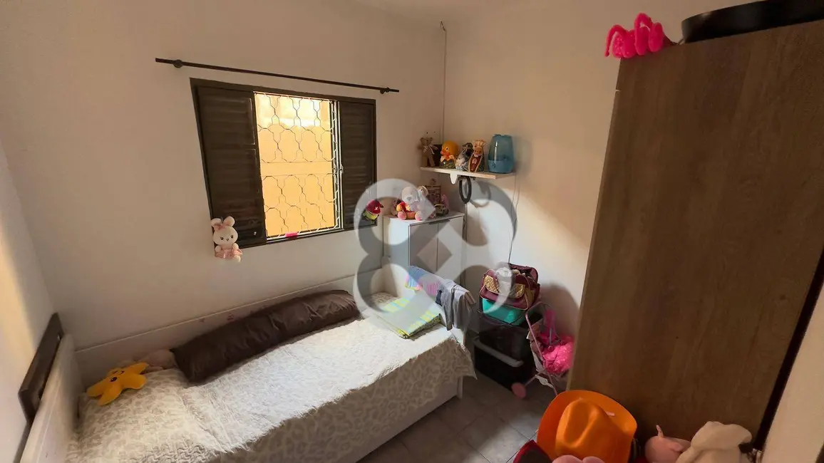 Casa com 3 quartos à venda, 156m2 em Residencial Verona, Londrina - PR - imagem 9 Foto 9 de Casa com 3 quartos à venda, 156m2 em Residencial Verona, Londrina - PR