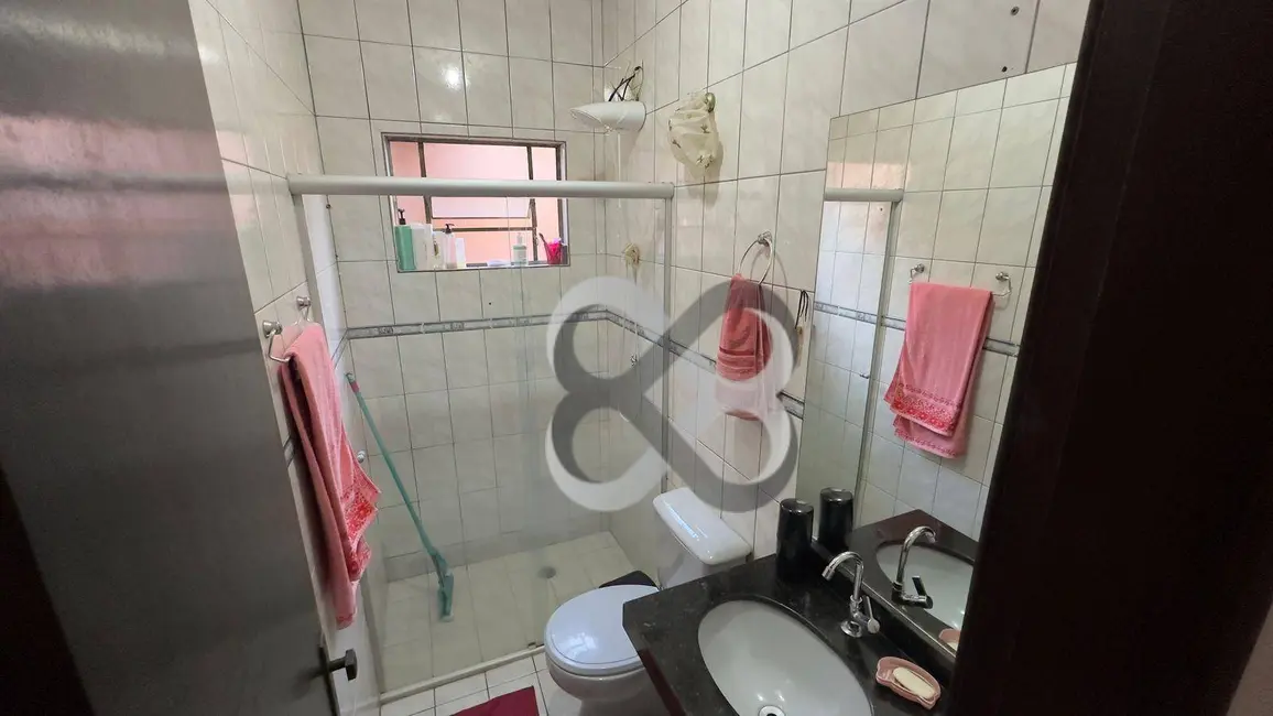Casa com 3 quartos à venda, 156m2 em Residencial Verona, Londrina - PR - imagem 7 Foto 7 de Casa com 3 quartos à venda, 156m2 em Residencial Verona, Londrina - PR