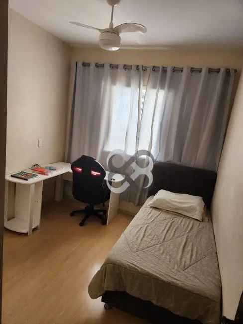 Apartamento com 3 quartos à venda, 133m2 em Centro, Londrina - PR - imagem 8 Foto 8 de Apartamento com 3 quartos à venda, 133m2 em Centro, Londrina - PR