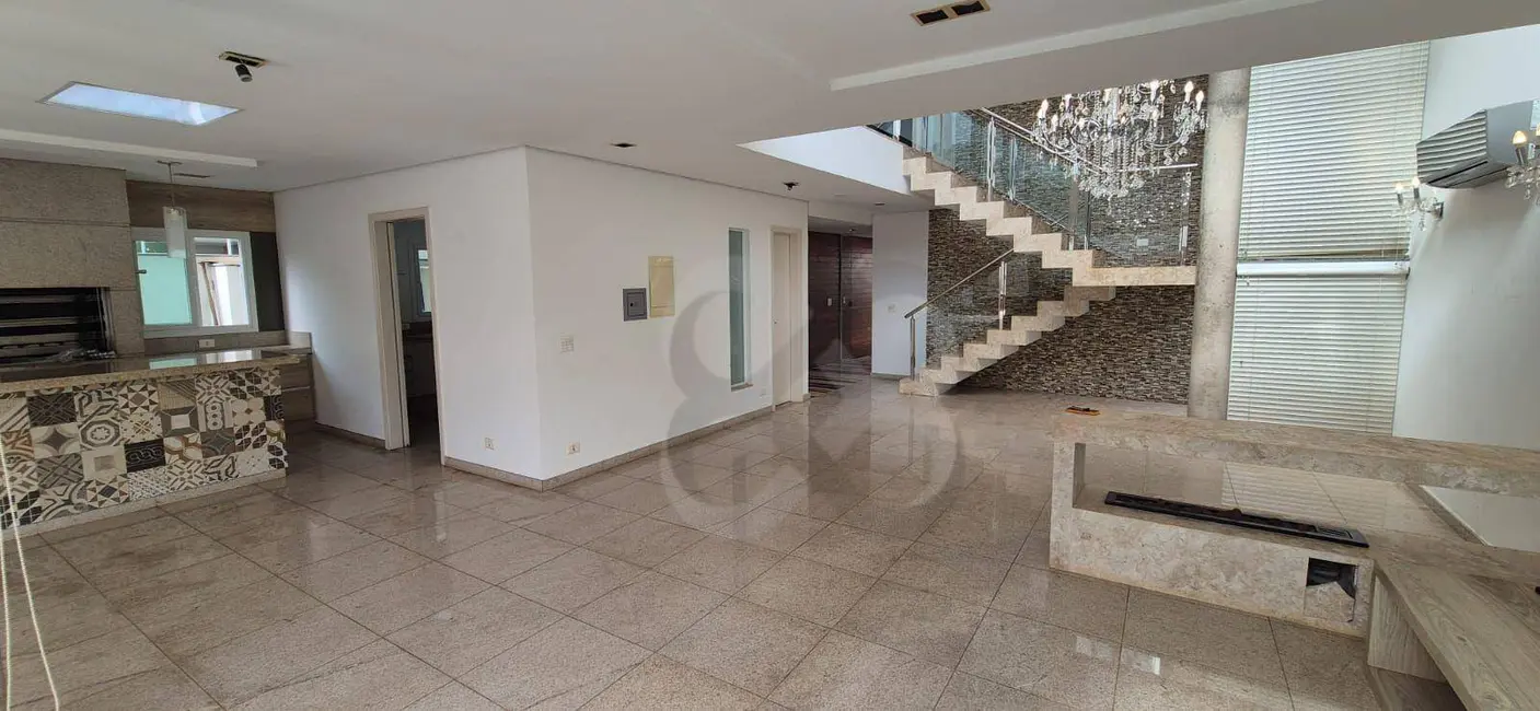 Foto 4 de Sobrado com 3 quartos à venda e para alugar, 364m2 em Vivendas do Arvoredo, Londrina - PR