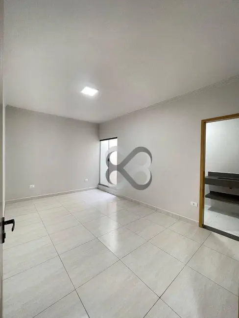 Casa com 3 quartos à venda, 150m2 em Jardim Colúmbia D, Londrina - PR - imagem 8 Foto 8 de Casa com 3 quartos à venda, 150m2 em Jardim Colúmbia D, Londrina - PR