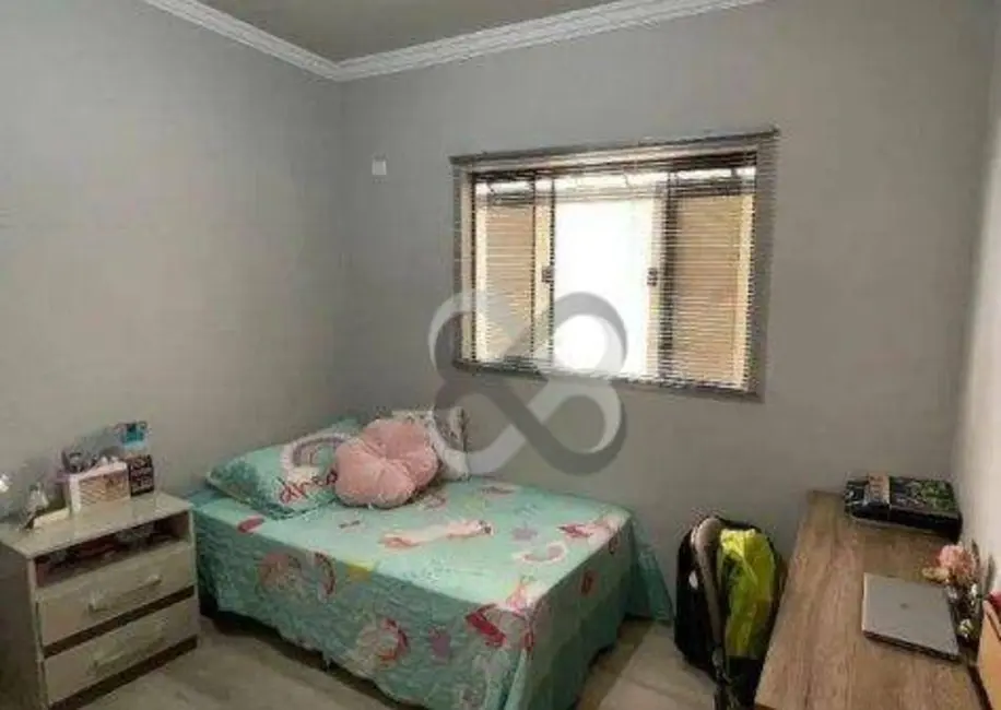 Casa com 3 quartos à venda, 80m2 em Jardim Santo Antônio, Londrina - PR - imagem 6 Foto 6 de Casa com 3 quartos à venda, 80m2 em Jardim Santo Antônio, Londrina - PR