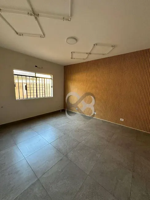 Casa com 3 quartos à venda, 450m2 em Santos Dumont, Londrina - PR - imagem 9 Foto 9 de Casa com 3 quartos à venda, 450m2 em Santos Dumont, Londrina - PR